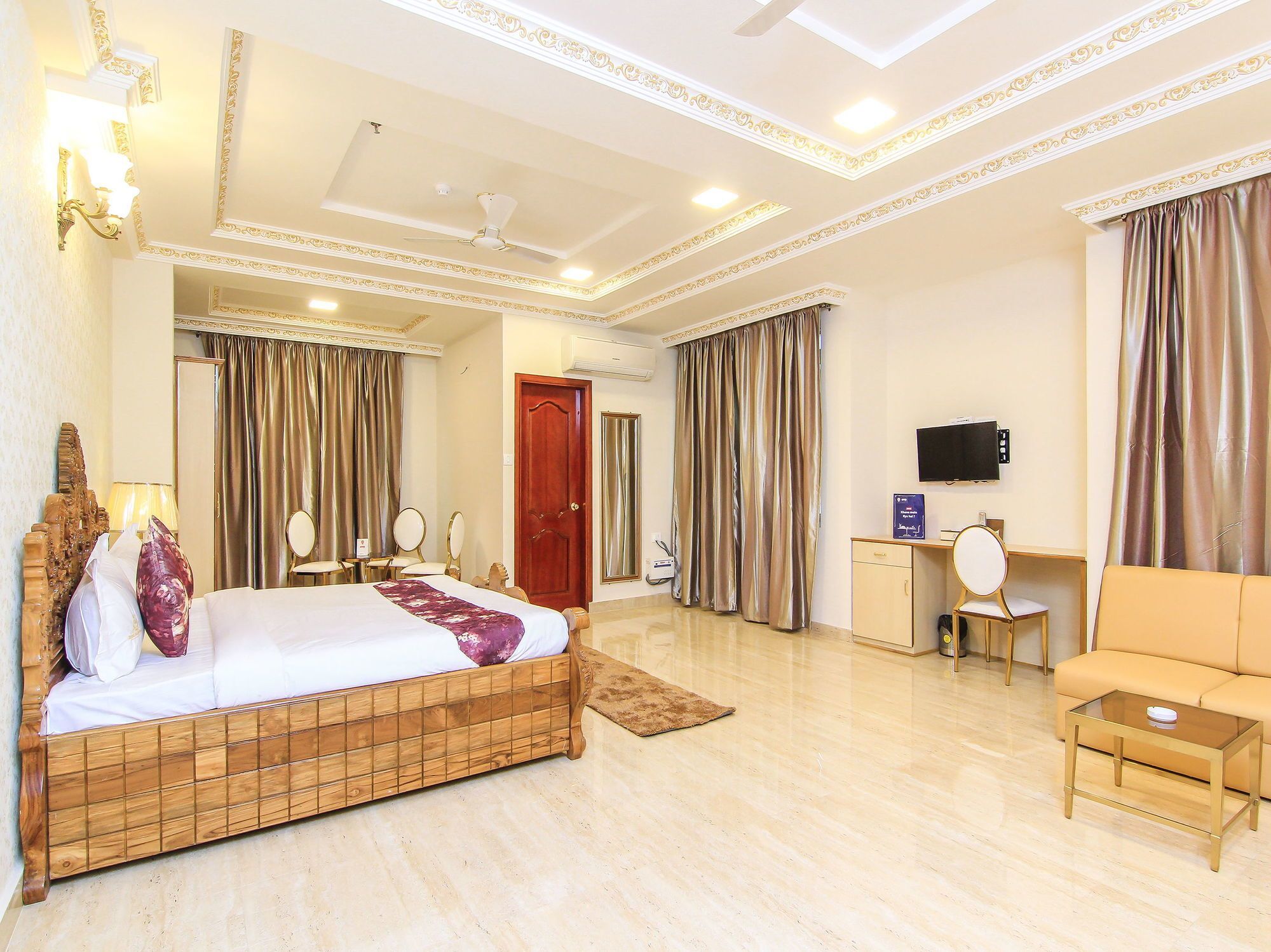 Hotel Oyo 11956 Galaxy Grand Lucknow Exterior foto